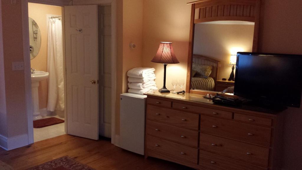 Compass Rose 4* Newburyport