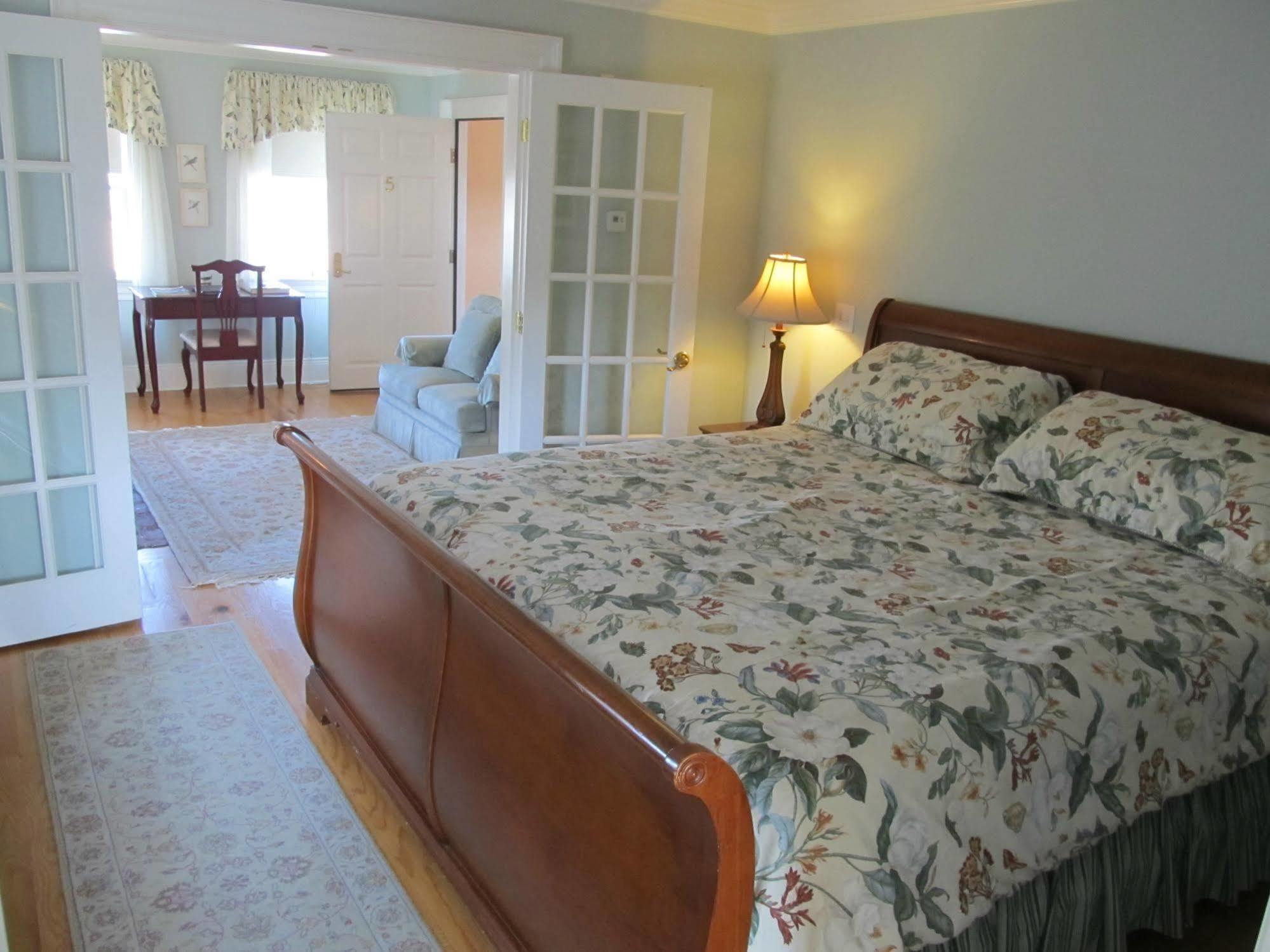 Compass Rose Locanda Newburyport