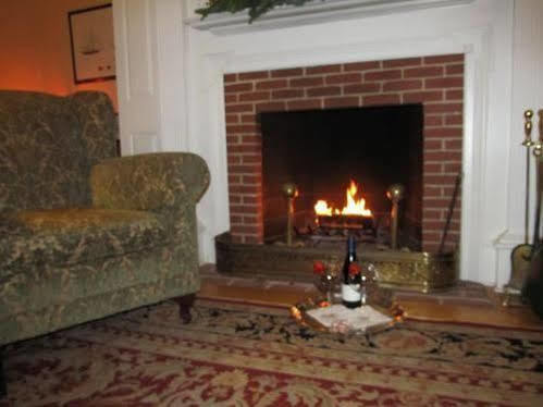 Locanda Compass Rose Newburyport